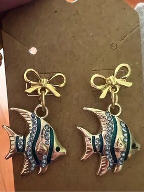 Gold Bow Fish Dangle Earrings - Blue & Gold Fish Design